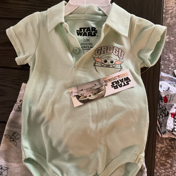 Star Wars Baby Yoda infant boys short outfit with sun hat  12 mon nwt - Picture 1 of 5